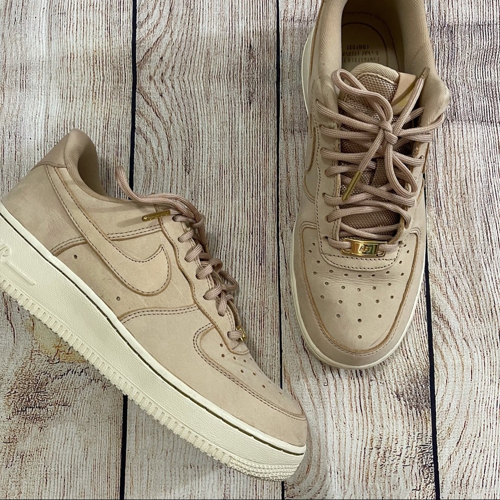 Nike Women's Shoes in Beige and Cream
